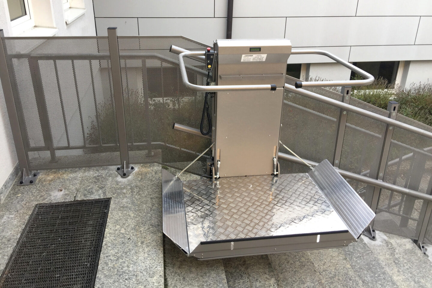 stopniščna ploščad