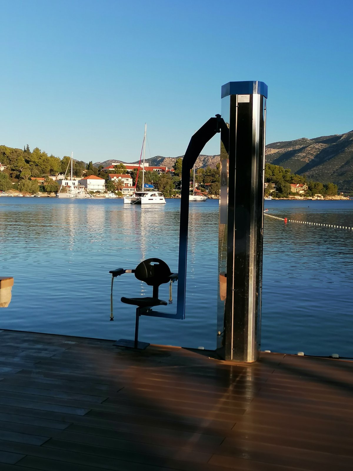 Aqualifter – pool lift that can also be used for salt water - Image 4