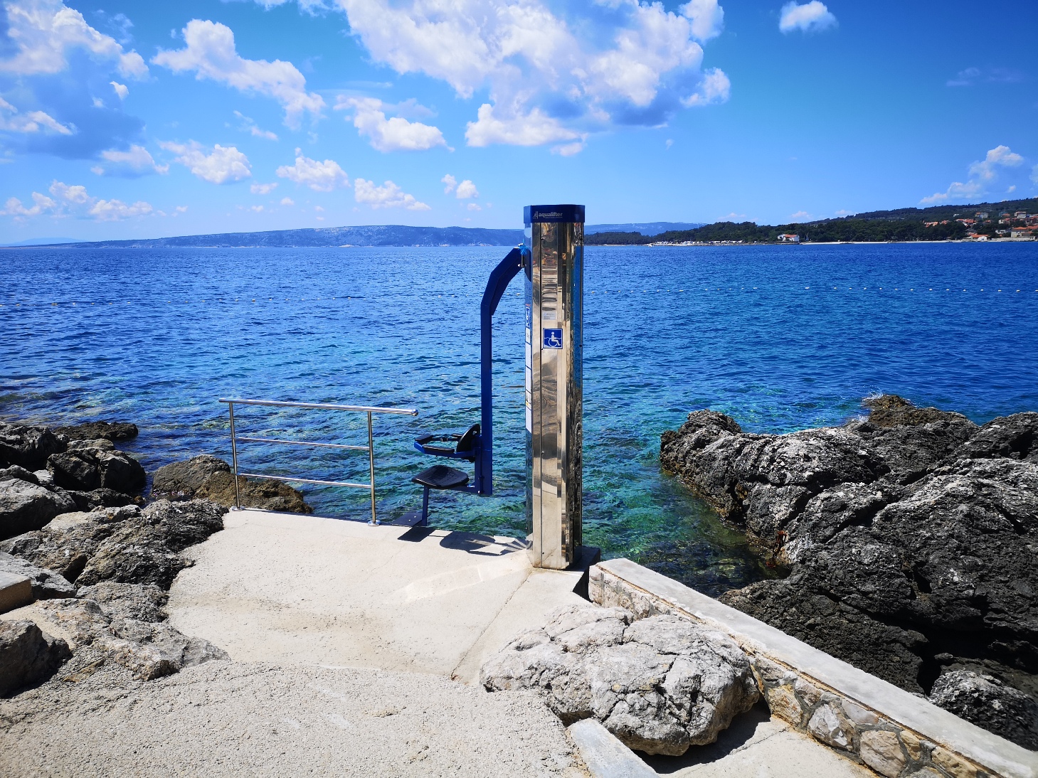 Aqualifter – pool lift that can also be used for salt water - Image 5