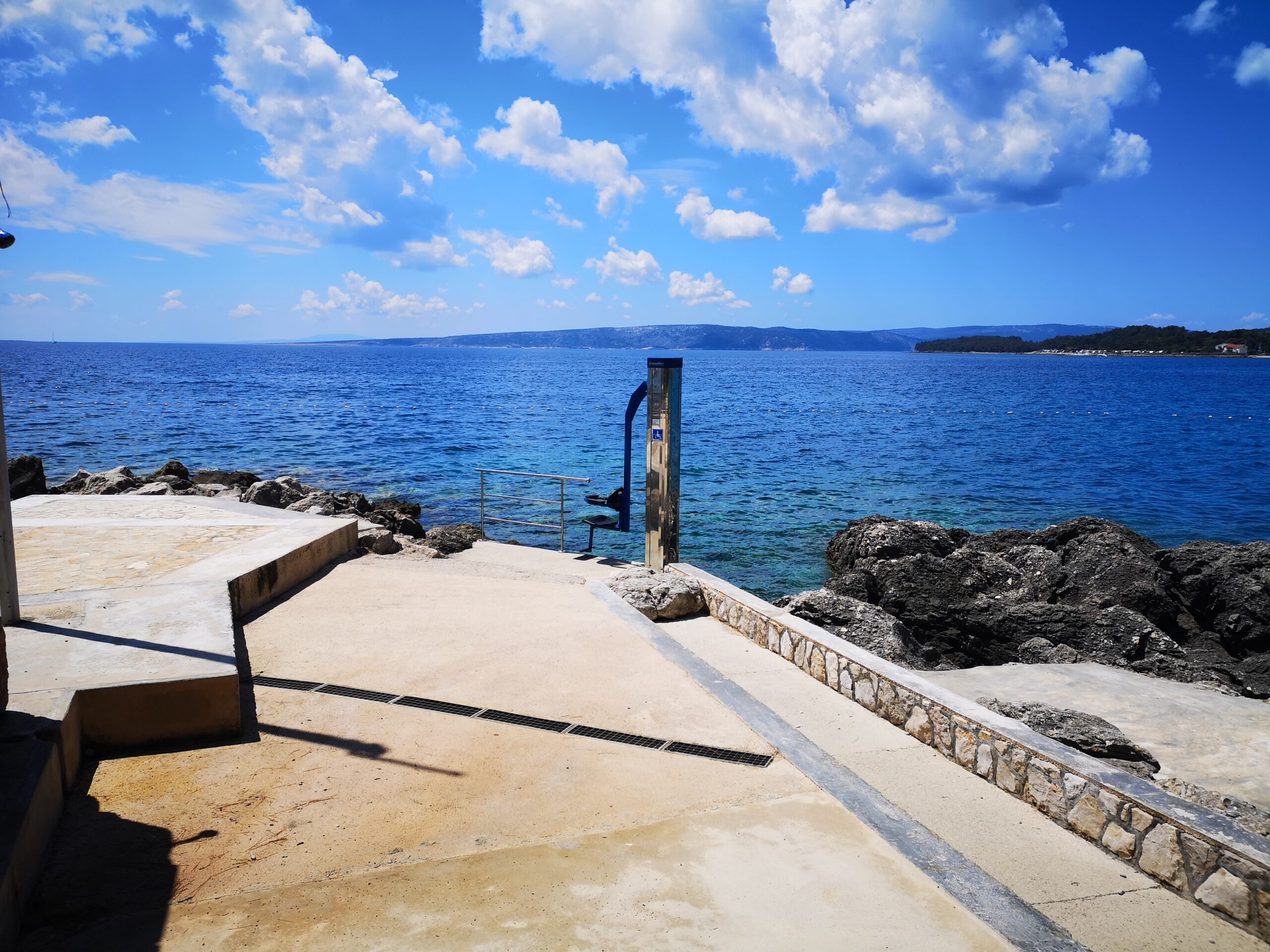 Aqualifter – pool lift that can also be used for salt water - Image 6