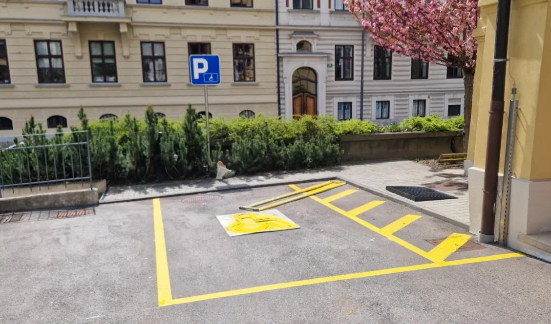 parkirna mesta za invalide